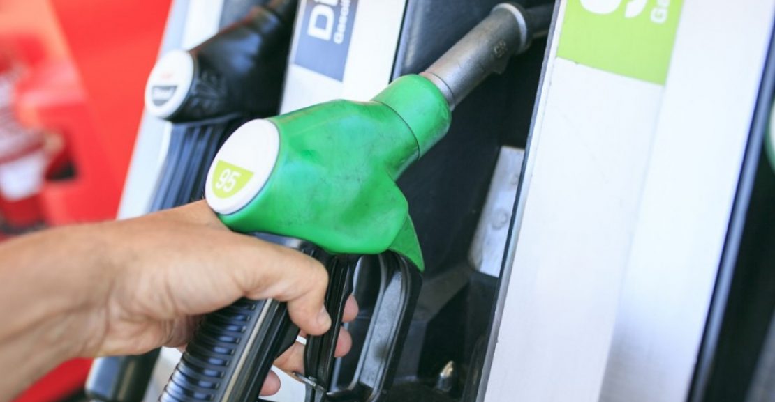 Ventas de coches: los gasolina, camino de doblar a los Diesel